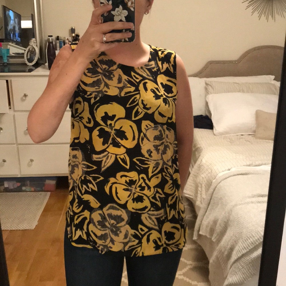 WhoWhatWear black and yellow tank top